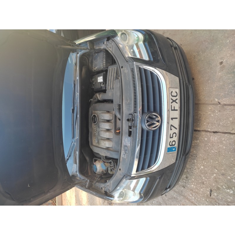 VOLKSWAGEN TOURAN (1T2)
