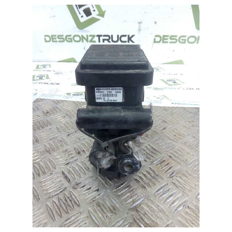 Recambio de valvula aire para man tg - a 18.480 fg / bb (e3/e4) l referencia OEM IAM 81521066041 K000913 VALVULA EBS - Blanco