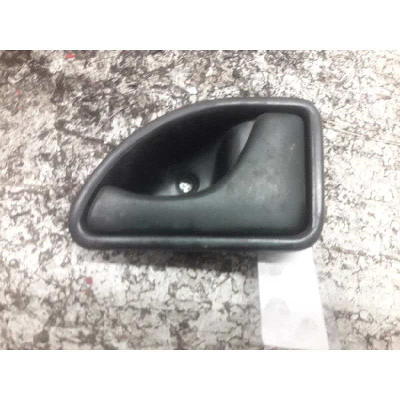 Recambio de maneta interior delantera derecha para renault kangoo (f/kc0) privilege 4x4 referencia OEM IAM 7700820524  