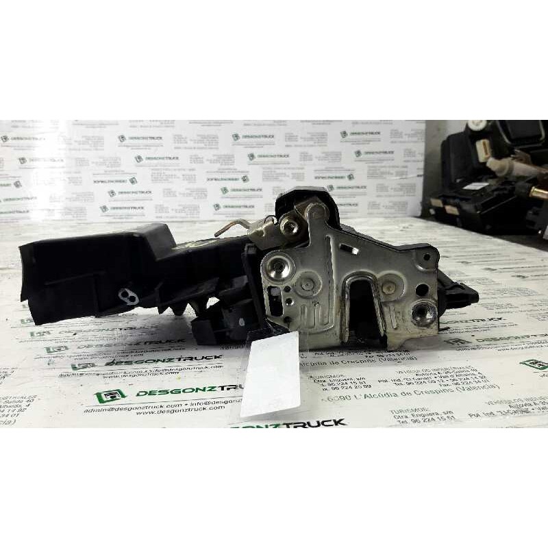 Recambio de cerradura puerta delantera derecha para mercedes-benz clase c (w202) berlina 250 diesel (202.125) referencia OEM IAM 2