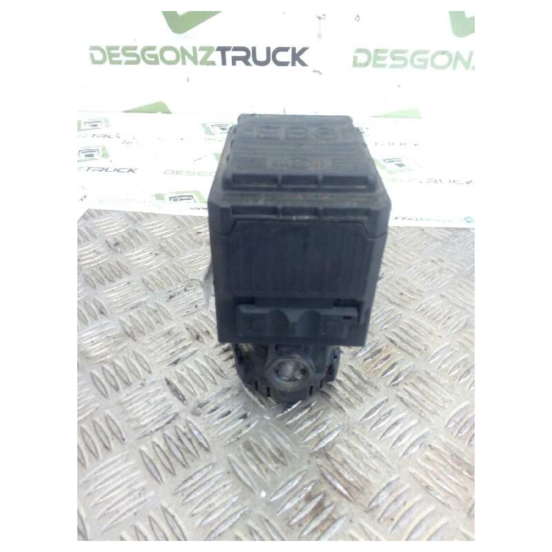 Recambio de valvula aire para man tg - a 18.480 fg / bb (e3/e4) l referencia OEM IAM 81521066041 K000913 VALVULA EBS - Blanco 3