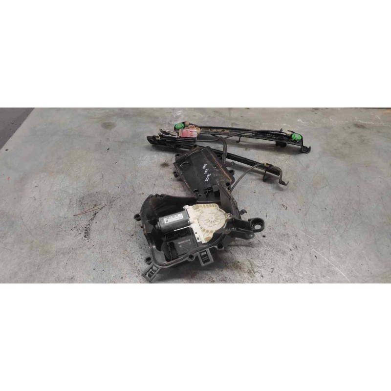 Recambio de elevalunas delantero derecho para seat leon (1p1) reference referencia OEM IAM 1P0837402D 1T0959702F 