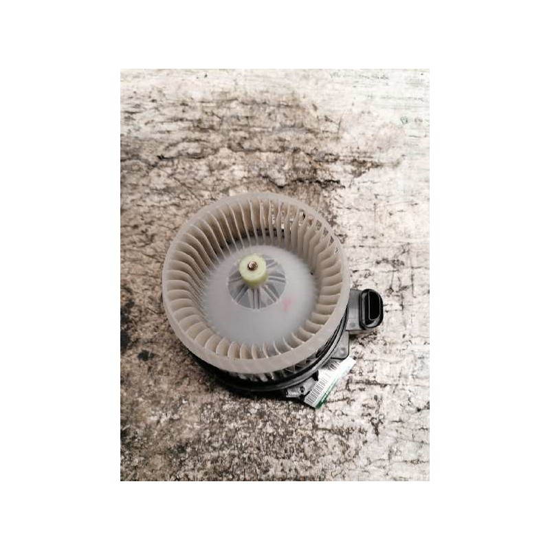 Recambio de ventilador calefaccion para toyota auris live referencia OEM IAM AV2727008084 3 PINS 