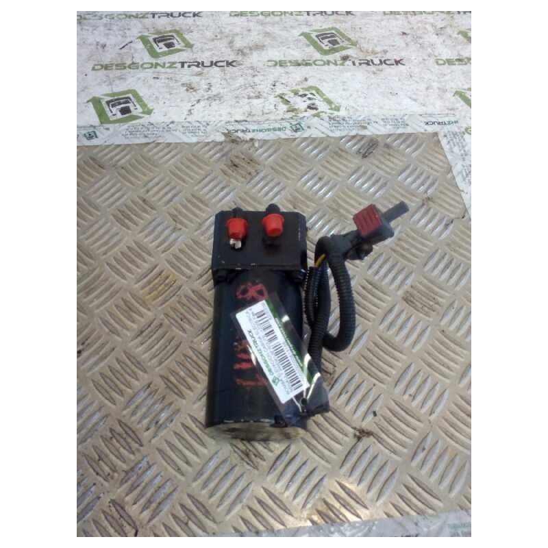 Recambio de bomba elevacion cabina para renault premium route 2006 fas 4x2 larga distancia referencia OEM IAM 82053298 122319470