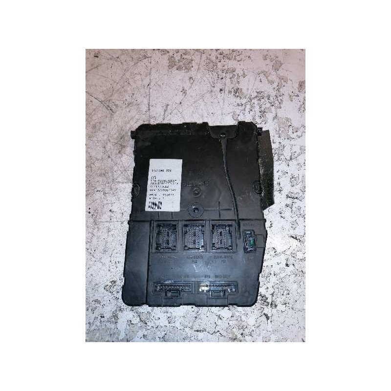 Recambio de caja reles / fusibles para renault megane ii berlina 5p business referencia OEM IAM 8200292067 8200233451A 