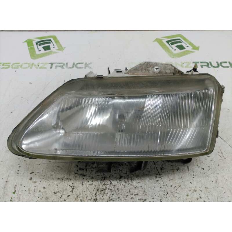 Recambio de faro izquierdo para renault laguna (b56) 1.8 rt (b56b) referencia OEM IAM 7700820118  