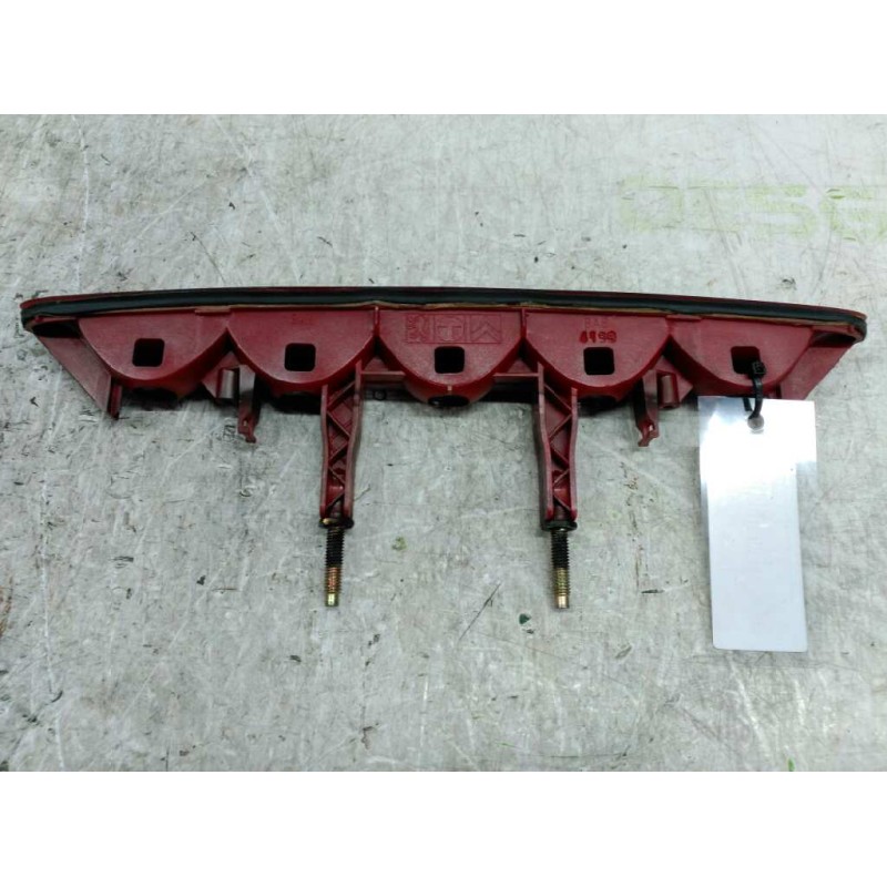 Recambio de luz central de freno para citroën xsara berlina 1.9d seduction referencia OEM IAM 2