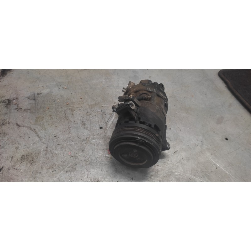 Recambio de compresor aire acondicionado para bmw serie 3 berlina (e46) 2.0 16v diesel cat referencia OEM IAM 64526905643 2