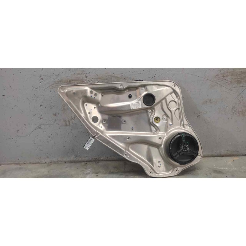 Recambio de elevalunas trasero izquierdo para mercedes-benz clase c (w204) berlina 1.6 cat referencia OEM IAM A2047600734  