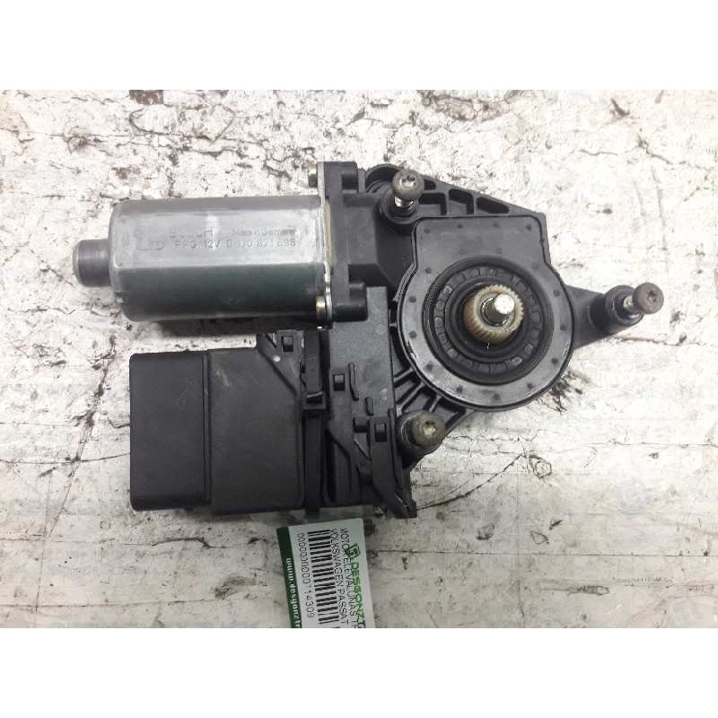 Recambio de motor elevalunas trasero derecho para volkswagen passat berlina (3b2) comfortline referencia OEM IAM 0130821696  