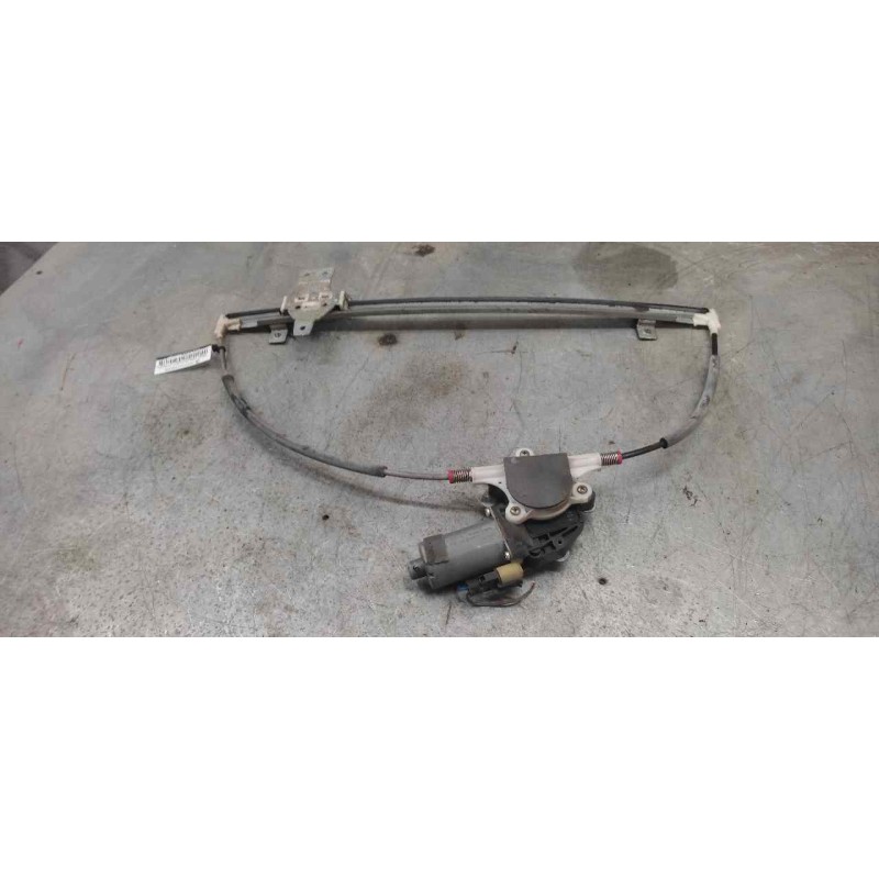 Recambio de elevalunas delantero derecho para nissan terrano/terrano.ii (r20) avenue referencia OEM IAM 0130821721  