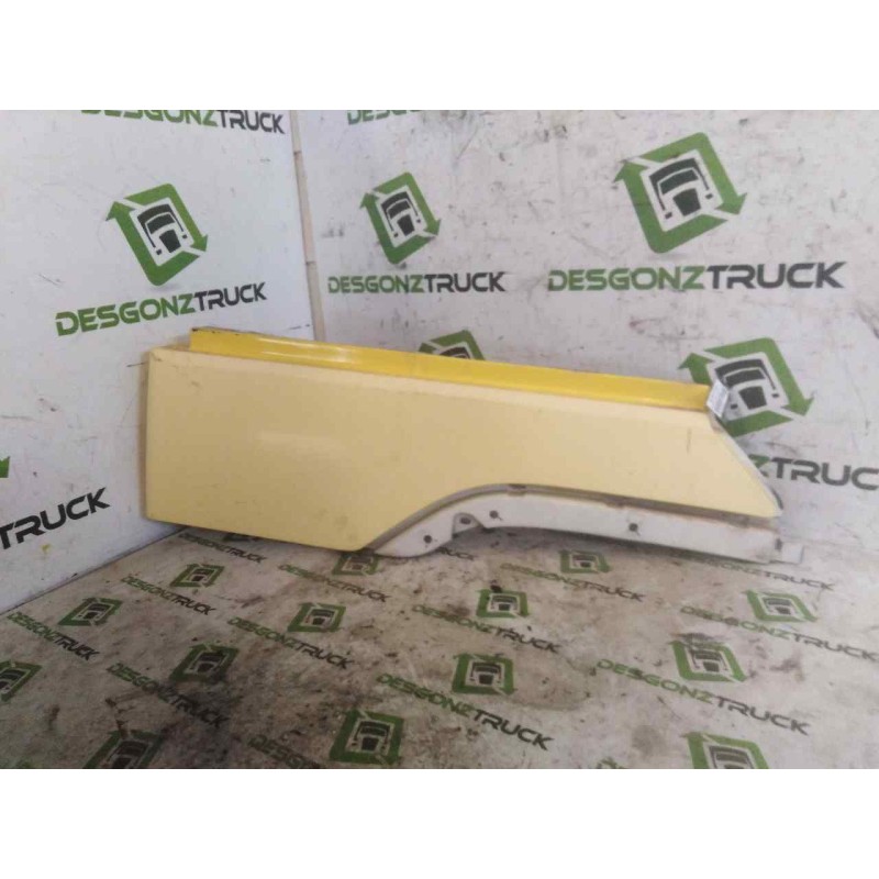 Recambio de moldura trasera cabina para volvo fh xxx 12.8 diesel referencia OEM IAM 3175930 DERECHA 