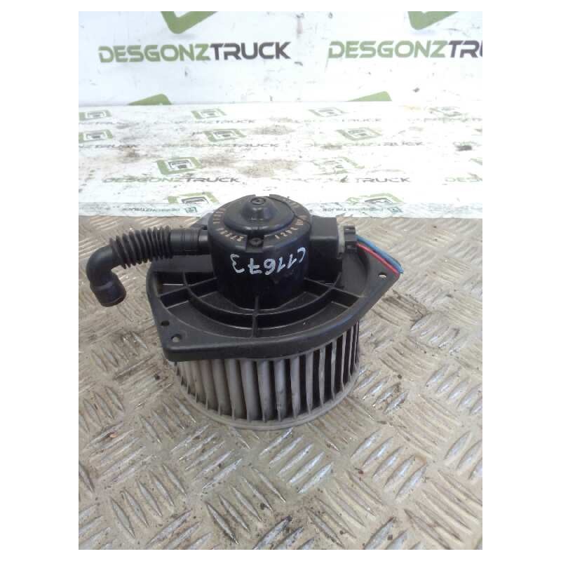 Recambio de motor calefaccion para nissan trucks cabstar e 110.35 referencia OEM IAM 272201T300  