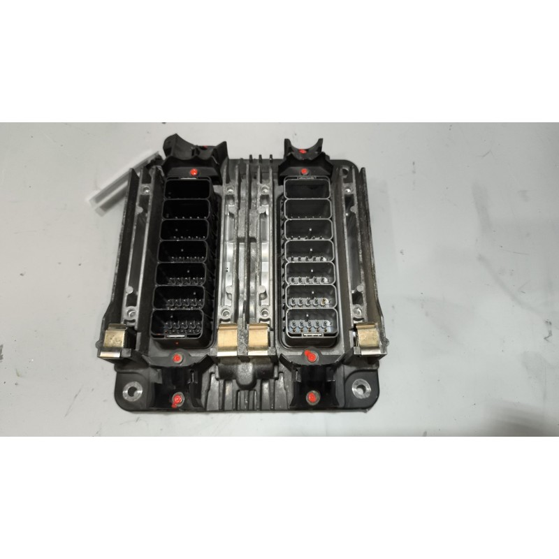 Recambio de centralita motor edc para scania p,g,r,t - series g 440, r 440 referencia OEM IAM 1894897  