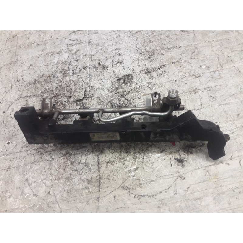 Recambio de rampa inyectora para opel zafira a elegance referencia OEM IAM 90559702  