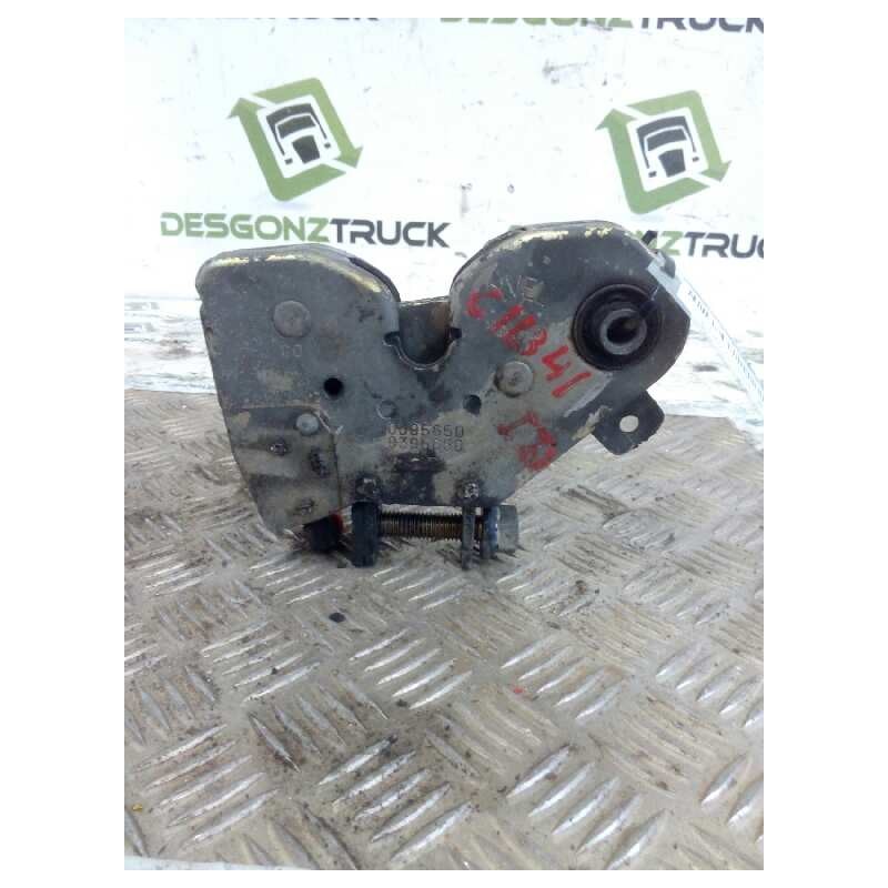 Recambio de cierre cabina izquierdo para pegaso trucks serie 1200 1236 referencia OEM IAM 03995650 9395650 