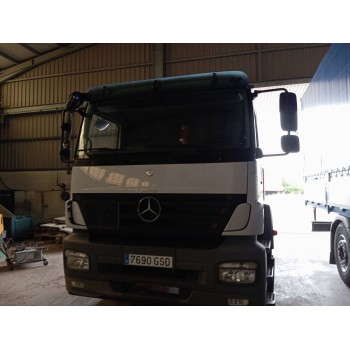 mercedes-benz axor 3-ejes 25/26t 2004  del año 2009