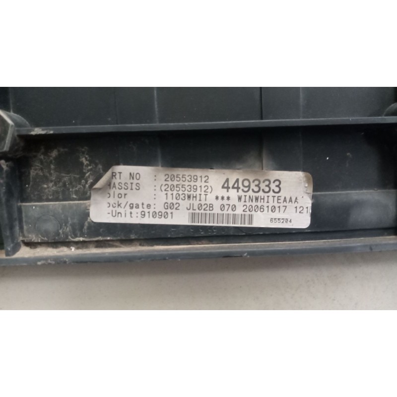 Recambio de moldura trasera cabina para volvo fh 440 12.8 diesel referencia OEM IAM 20553912  SPOILER TRASERO DERECHO - Blanco 2