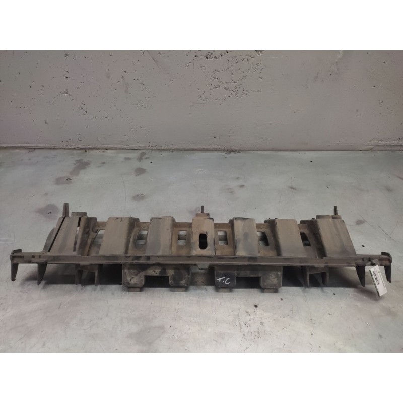 Recambio de soportes paragolpes para peugeot 3008 i monospace (0u_) 1.6 hdi referencia OEM IAM 9682936080  TRASERO CENTRAL