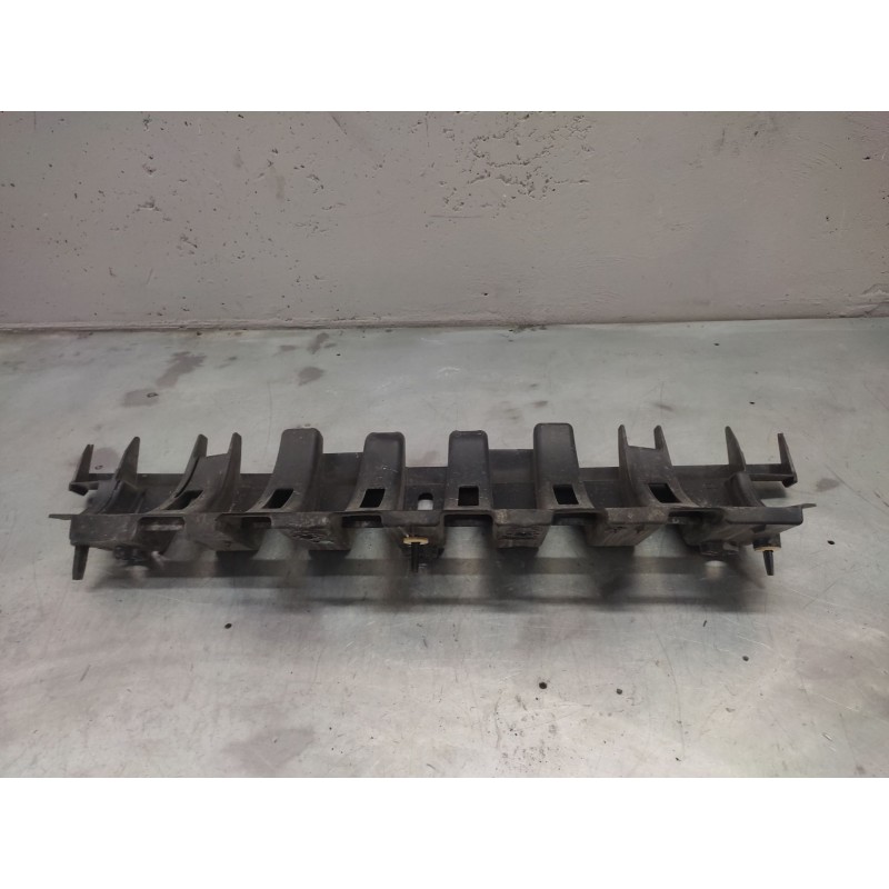 Recambio de soportes paragolpes para peugeot 3008 i monospace (0u_) 1.6 hdi referencia OEM IAM 9682936080  TRASERO CENTRAL 2