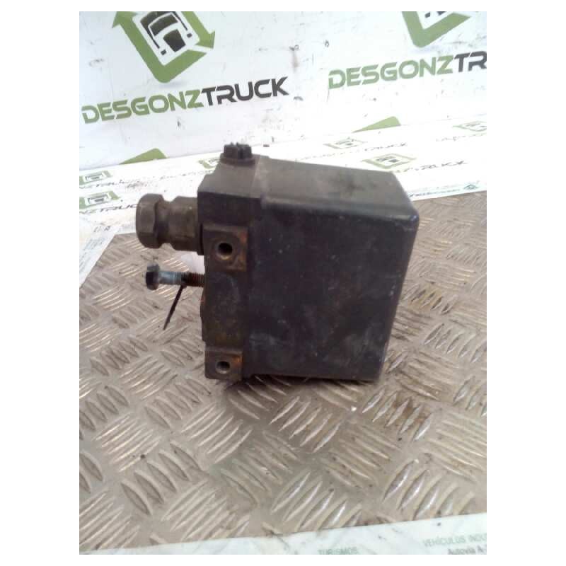 Recambio de bomba elevacion cabina para mercedes-benz axor 2-ejes 18 ton 2004  1843 4x2 om 457 la l (largo) referencia OEM IAM 0 3