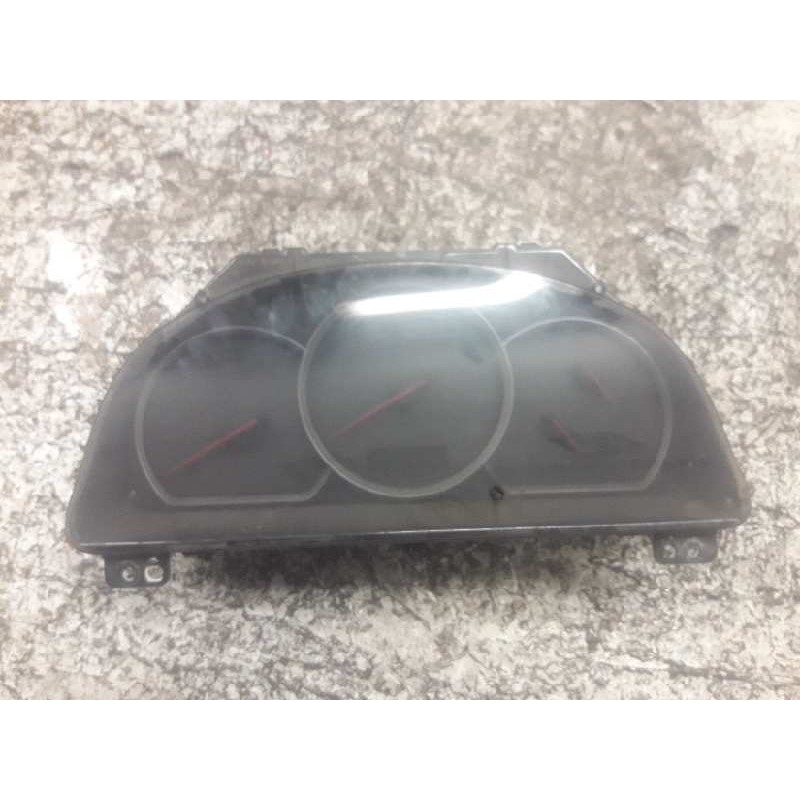 Recambio de cuadro instrumentos para suzuki grand vitara 5 puertas sq (ft) 2.0 td referencia OEM IAM 3411050JA2 341105JA 2574201