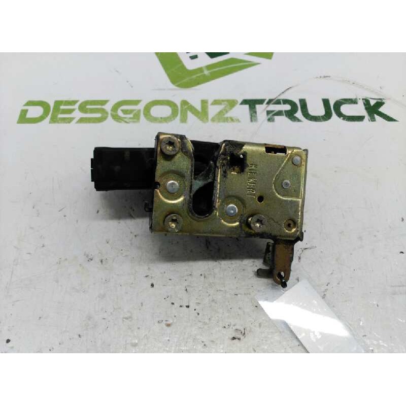 Recambio de cerradura puerta delantera derecha para peugeot 405 berlina sillage referencia OEM IAM 913680  