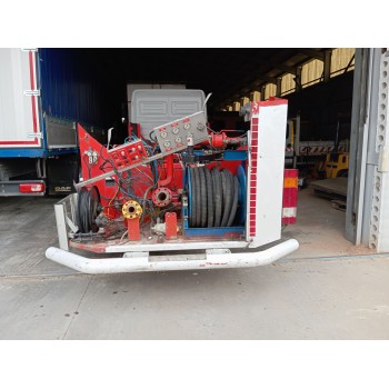 mercedes-benz axor 3-ejes 25/26t 2004  del año 2009