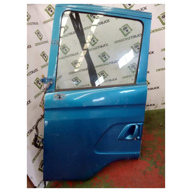 Recambio de puerta delantera izquierda para scania serie 4 (p/r 144 l) 14.2 diesel referencia OEM IAM  VERDE 