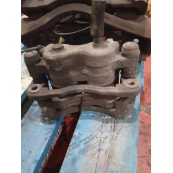 Recambio de pinza freno delantera izquierda para renault mascott referencia OEM IAM 730705  