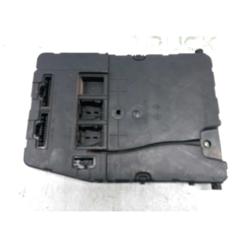 Recambio de caja reles / fusibles para renault scenic ii confort dynamique referencia OEM IAM 8200780018 CENTRALITA BODY 