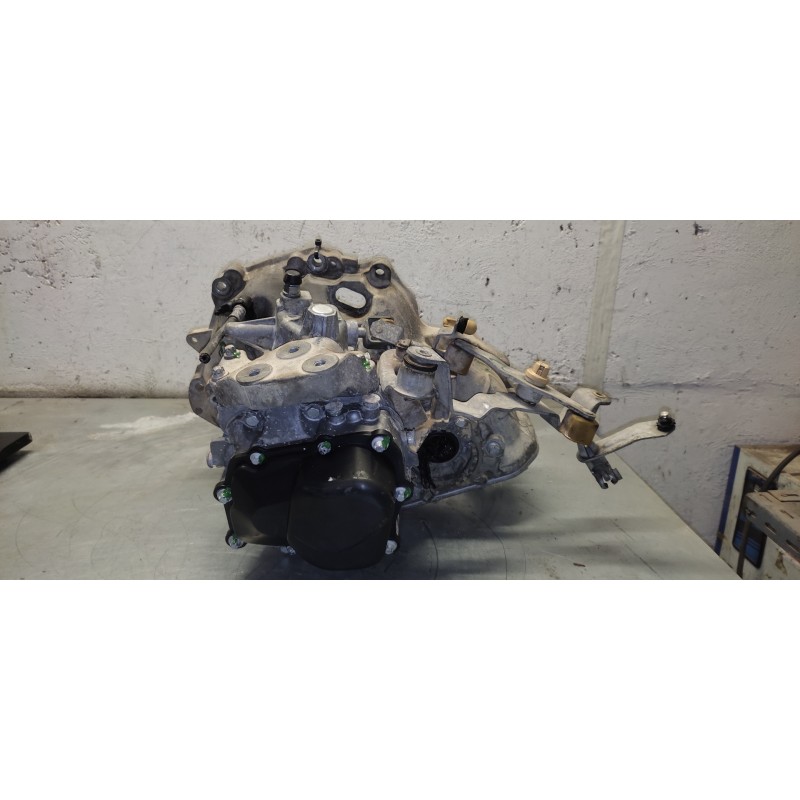 Recambio de caja cambios para opel corsa d ''111 years'' referencia OEM IAM F17W374 - Negro 3