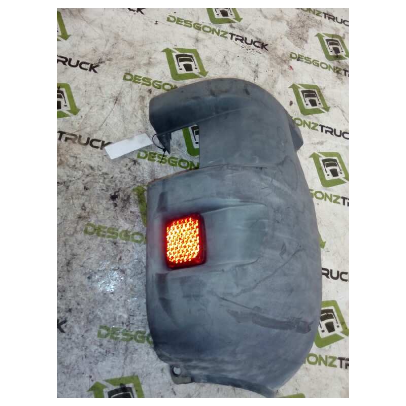 Recambio de molduras traseras para iveco trucks daily 35s9 referencia OEM IAM 500326836 PARTE TRASERA DERECHA 56712