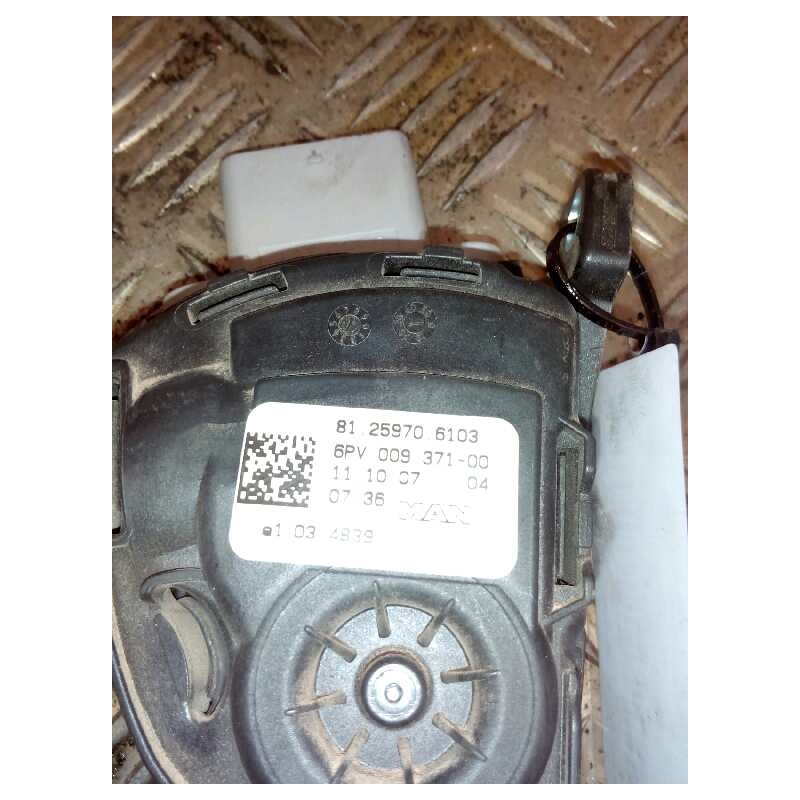Recambio de pedal acelerador para man tg - a 18.480 fg / bb (e3/e4) l referencia OEM IAM 81259706103 - Blanco 2