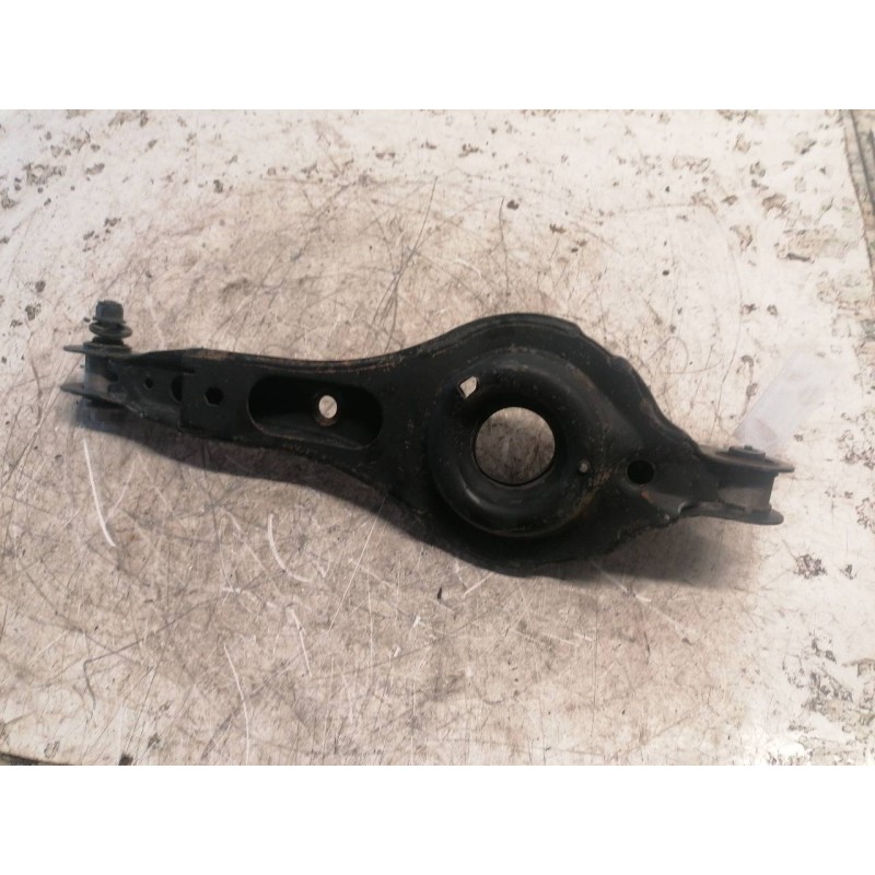 Recambio de brazo suspension inferior trasero derecho para ford focus lim. (cb4) titanium referencia OEM IAM - Blanco 2