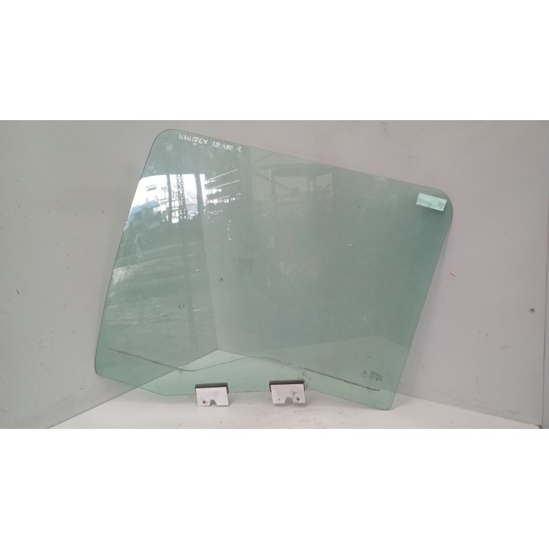 Recambio de luna delantera derecha para man tgx 18.xxx fg / 4x2 bl xl referencia OEM IAM 81626450042  