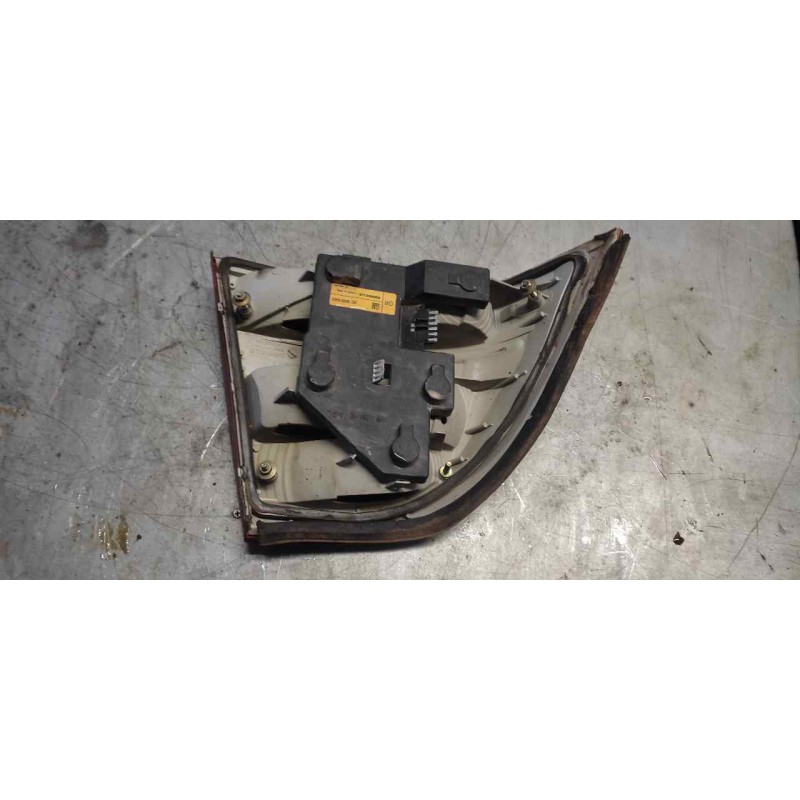 Recambio de piloto trasero derecho para opel vectra b berlina referencia OEM IAM 90568049 6 PINS 2