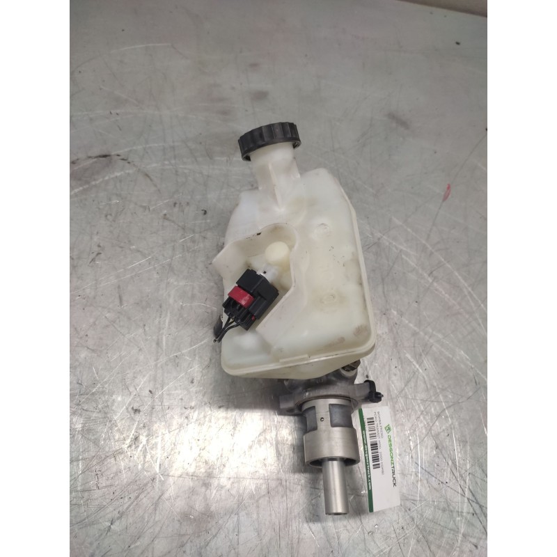 Recambio de bomba freno para ford transit mod. 2000 combi ft 300 2.0 medio referencia OEM IAM - Blanco 2