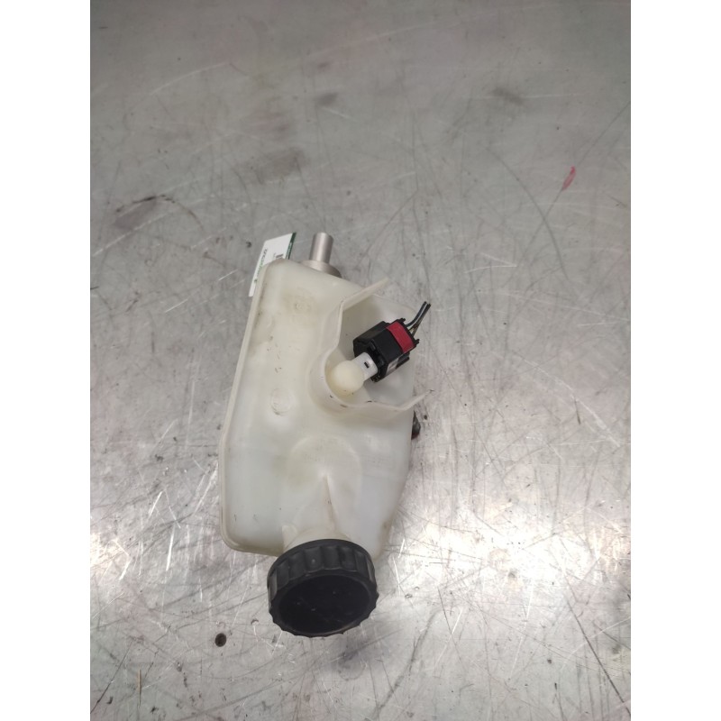 Recambio de bomba freno para ford transit mod. 2000 combi ft 300 2.0 medio referencia OEM IAM - Blanco 3