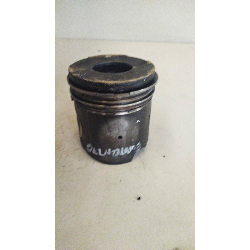 Recambio de piston para iveco eurotech (mt) fki 180 e 27 larga distancia referencia OEM IAM 98458996  