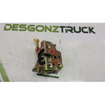 CERRADURA PUERTA DELANTERA DERECHA 80500C6000 