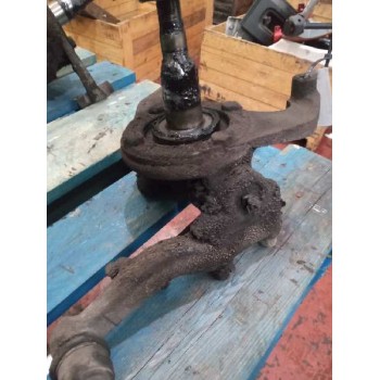 Recambio de mangueta delantera derecha para nissan trucks l35.09 l-35.095 referencia OEM IAM   