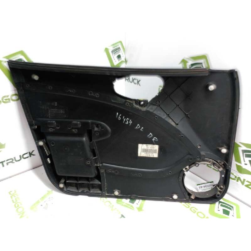 Recambio de guarnecido puerta delantera derecha para citroën xsara berlina 1.6i 16v exclusive referencia OEM IAM   