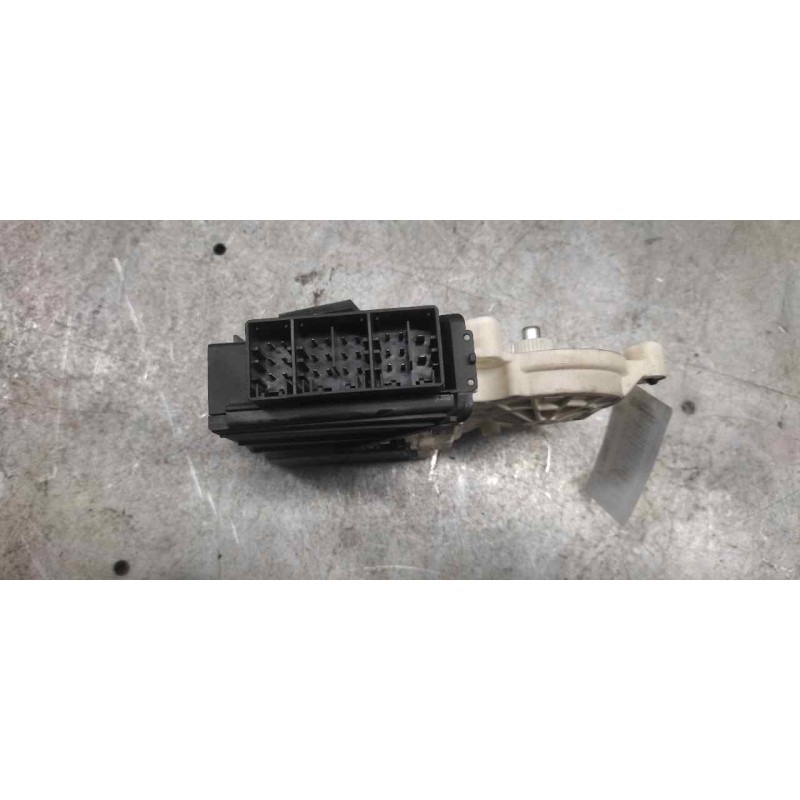 Recambio de motor elevalunas delantero derecho para seat ibiza (6l1) cool referencia OEM IAM 104383101 - Negro 2