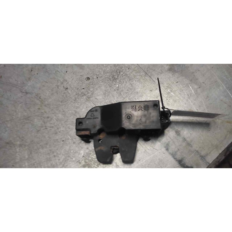 Recambio de cerradura maletero / porton para citroën c4 coupe vts referencia OEM IAM  9652301980 - Negro 2