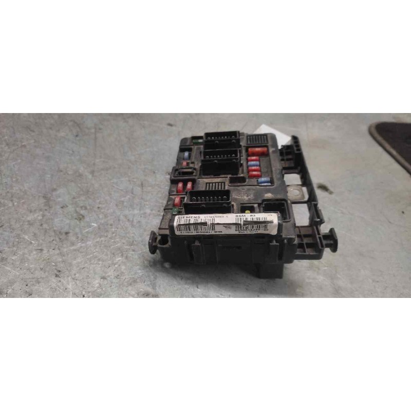 Recambio de caja reles / fusibles para peugeot 307 (s1) xs referencia OEM IAM 9650618480 2