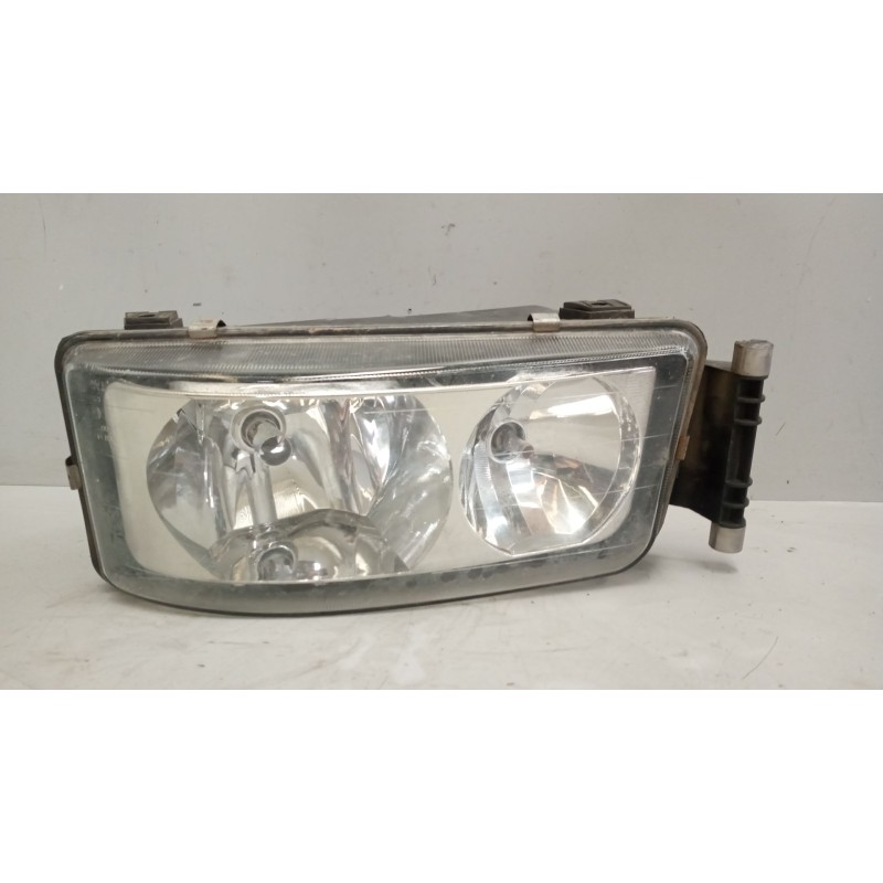 Recambio de faro izquierdo para man tg - l 12.xxx 12.240 chasis lx referencia OEM IAM   