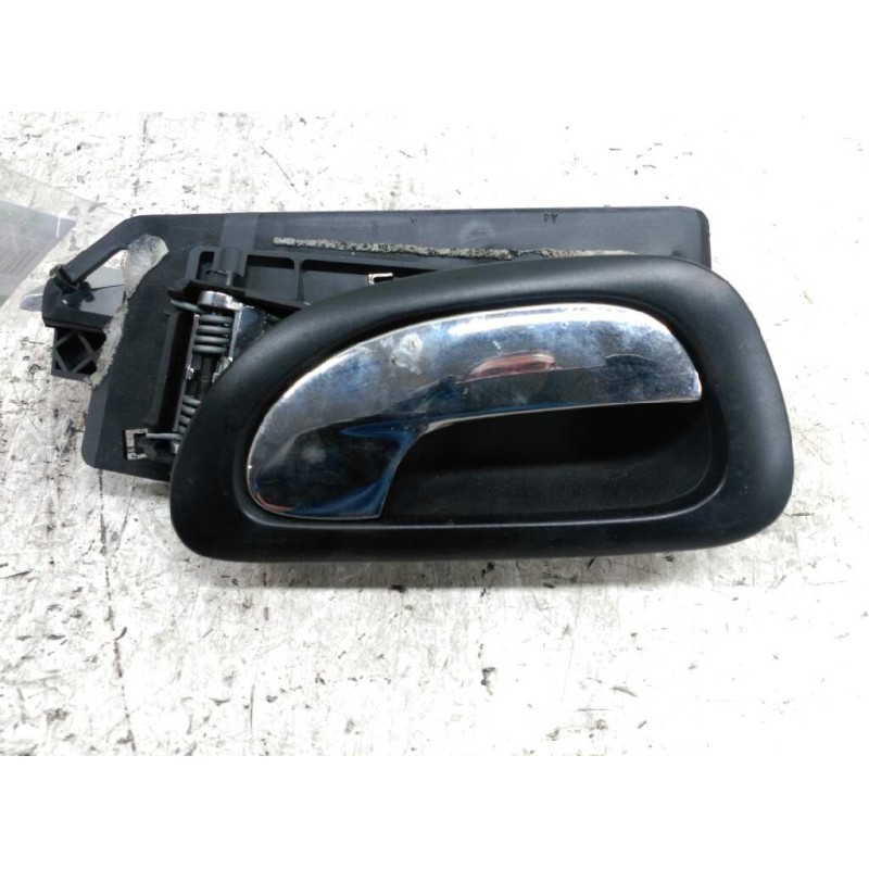 Recambio de maneta interior delantera derecha para peugeot 307 (s1) xr referencia OEM IAM 9643604477 9143F0 