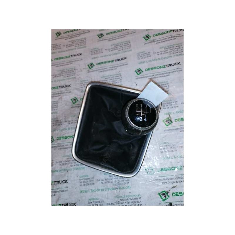 Recambio de pomo palanca cambio para volkswagen golf plus (5m1) bluemotion edition referencia OEM IAM 5M0711453C  