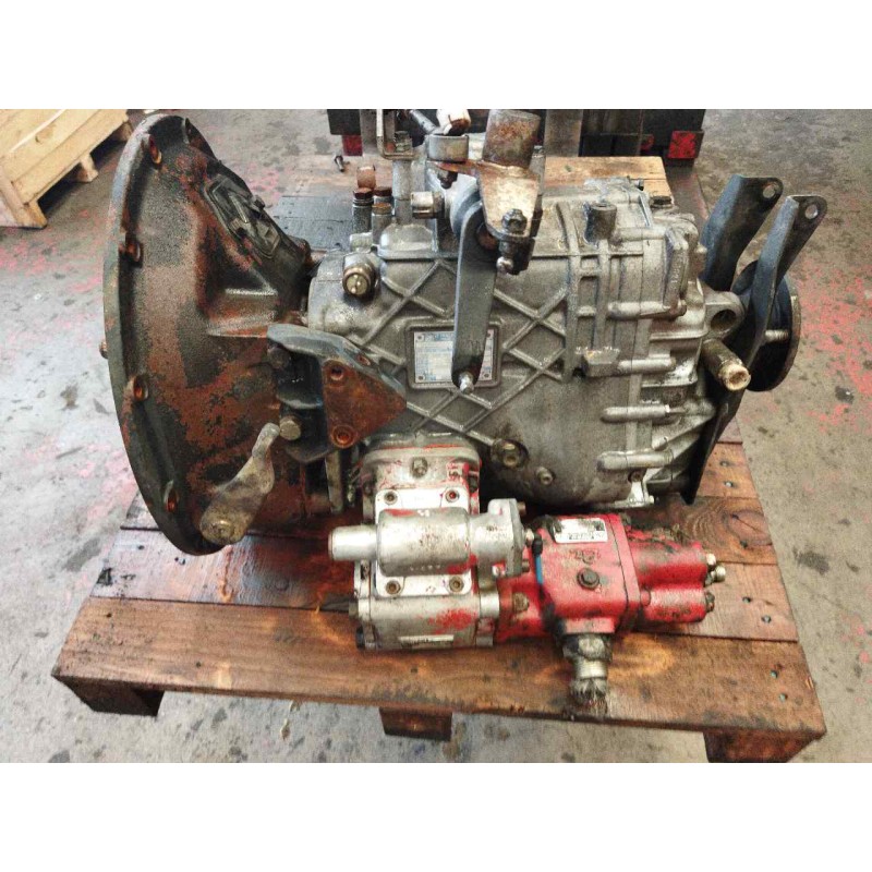 Recambio de caja cambios para nissan trucks atleon 140 referencia OEM IAM S542 1307050106 32010D8901